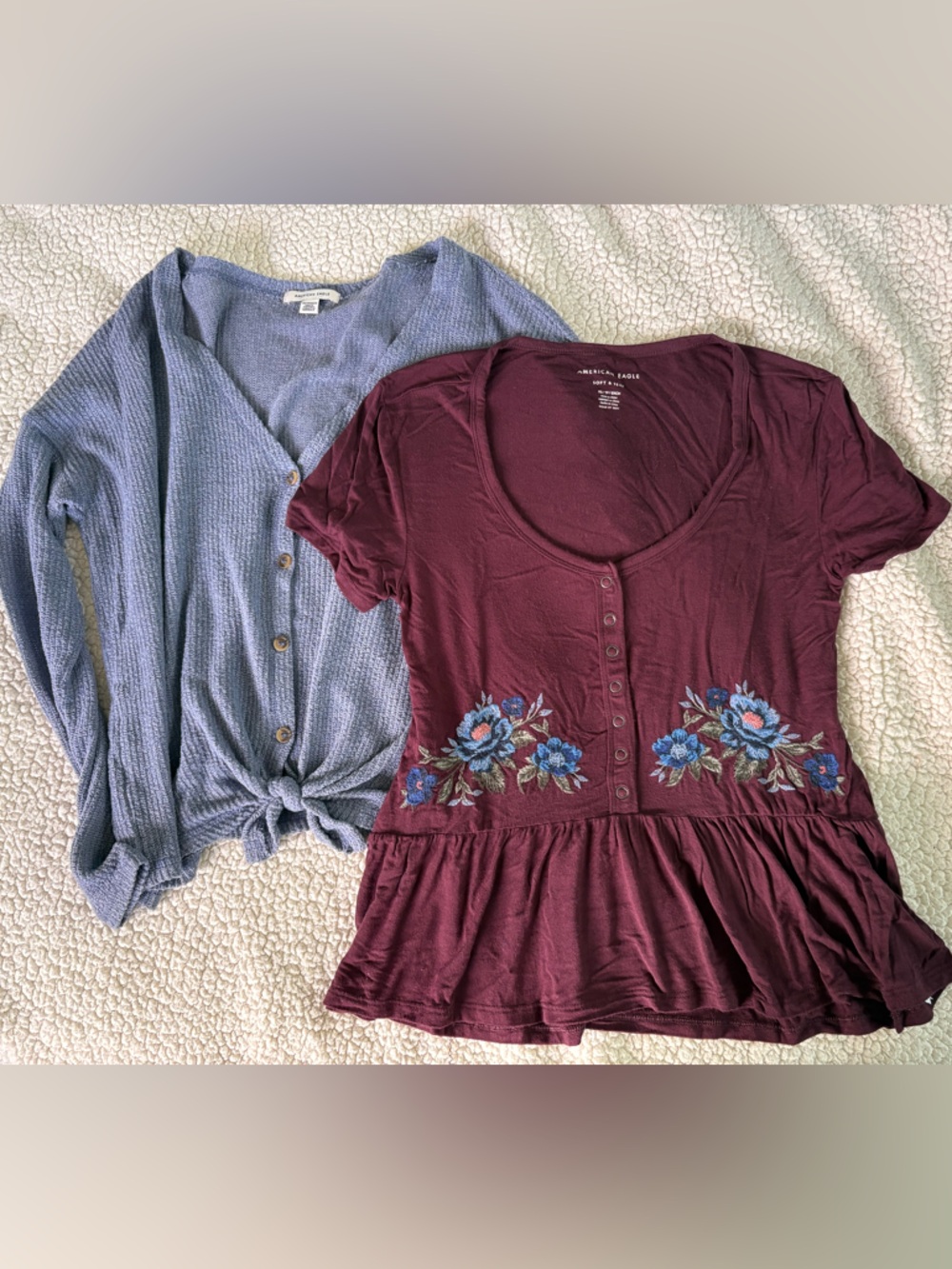 Set of two Spring American Eagle Shirts size xs